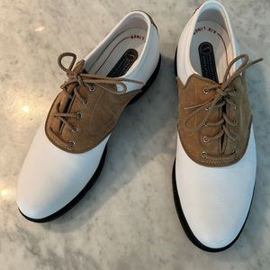 Nike women’s golf shoes size 8